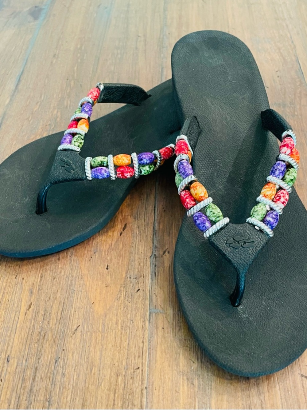 Pai Hawaii Black Beaded Flip Flop Sandals - Multicolor Accents. Size 7